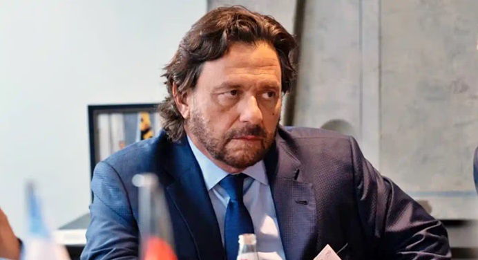 GUSTAVO SAÉNZ