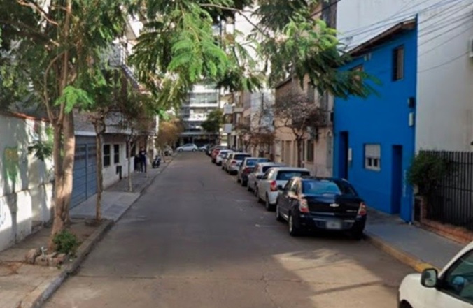 El coche estaba en Pasaje Espora al 1300
