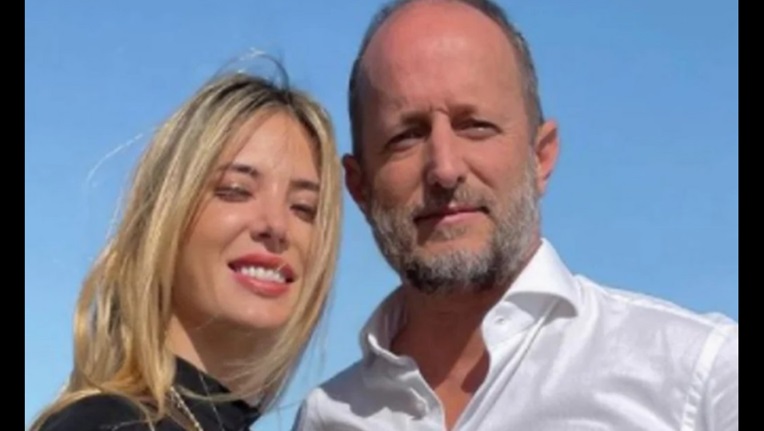 Martín Insaurralde, junto a su exesposa Jésica Cirio.