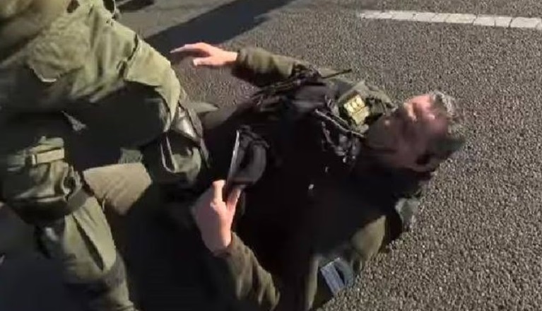 López Torales, tras simular que fue atropellado.