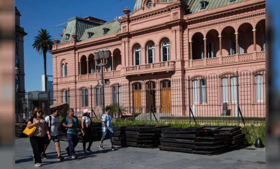 CASA ROSADA