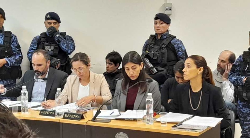 Mariela Altamirano, madre biológica, y el padrastro, Maicol González.