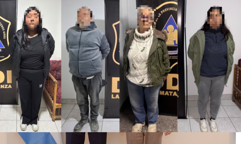Los cuatro nuevos detenidos.