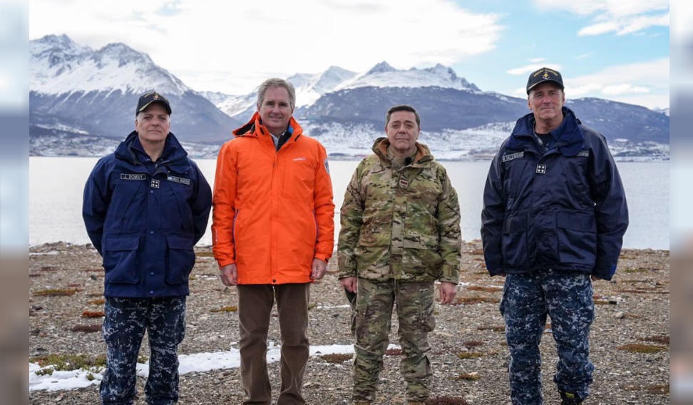Los ministros Quirno y Presti en Ushuaia.