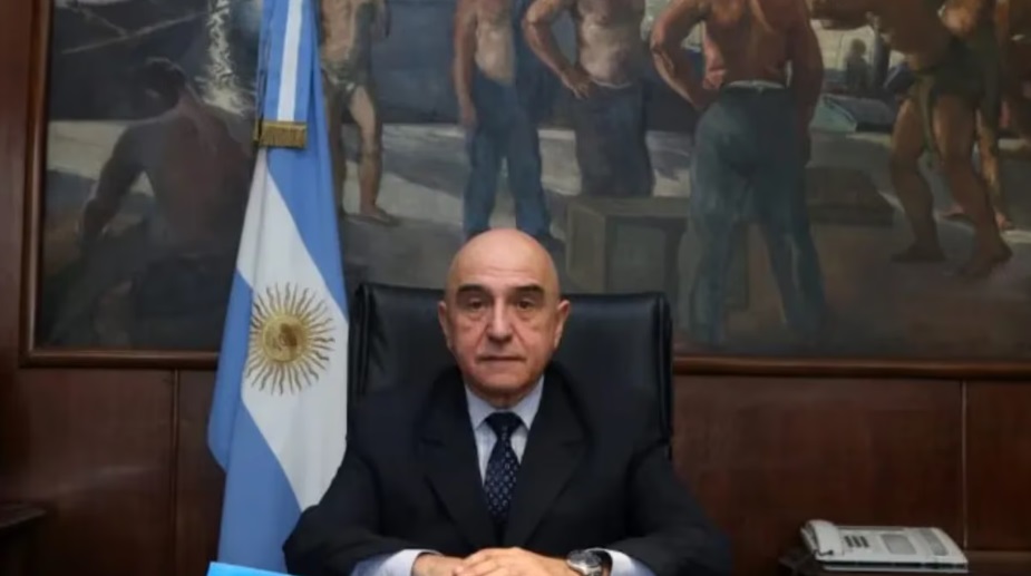 ALEJANDRO VILCHES