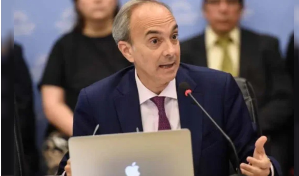 Carlos Torrendell, secretario de Educación.